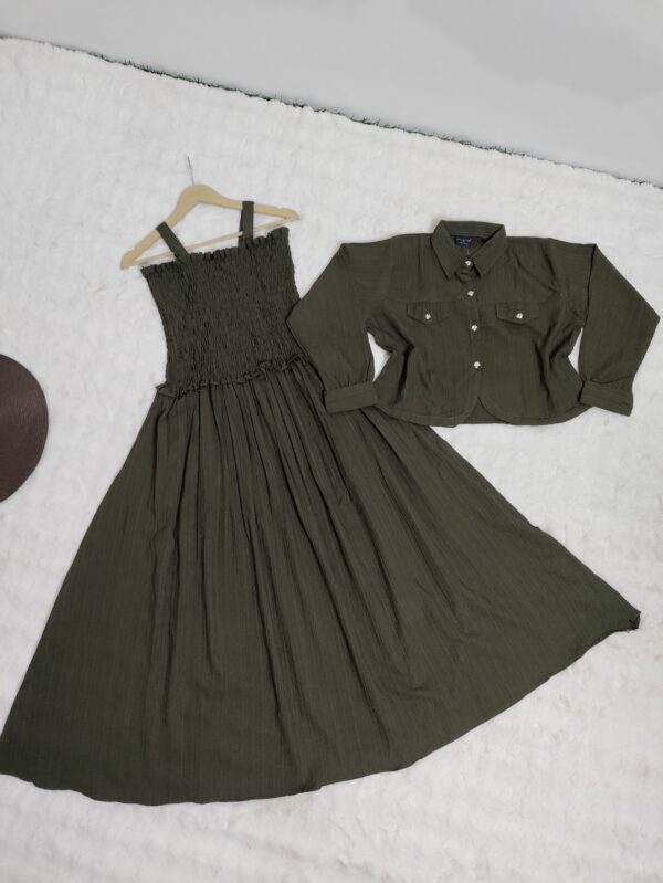 Sleeveless Smoked maxi with separate jacket - Image 3